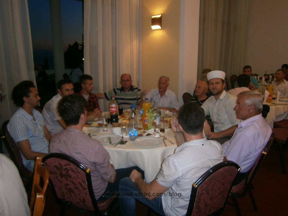 iftar za 600 vjernika u hotel Mediteran - Ulcinj.3