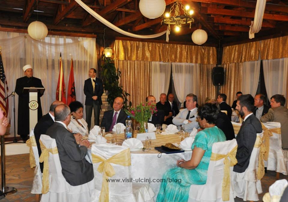 U.S. Embassy Hosts Iftar in Tuzi