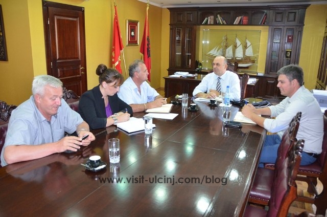 Kryetari Cungu takon përfaqësuesit e Biznis Klub Ana e Malit