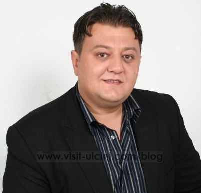 Interviste me këngëtarin Gëzim Salaj