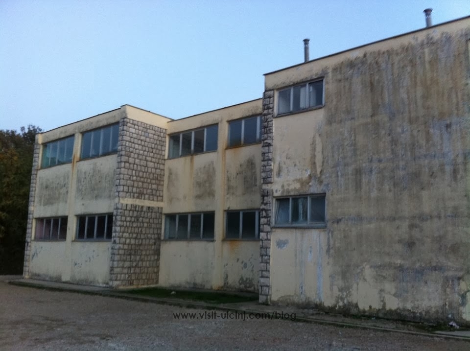 Jehona Salaj: My old school