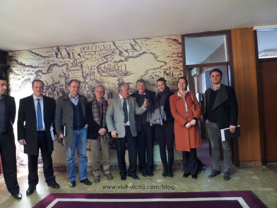 Princ Nikola II Petrović- Njegoš u društvu Ulcinjana + Foto