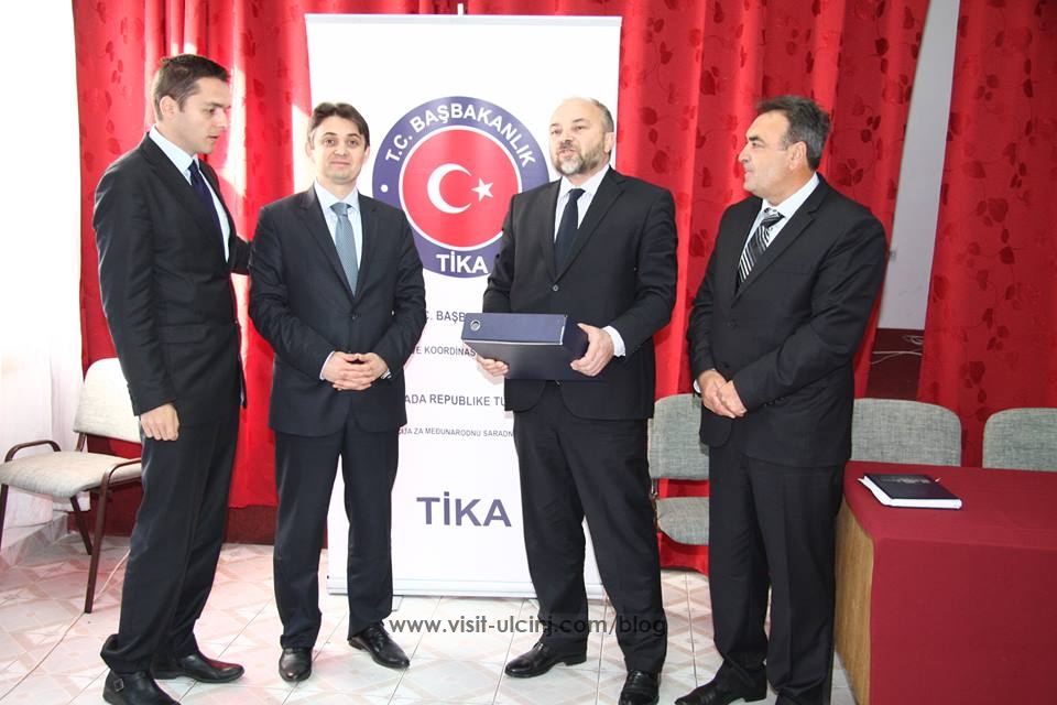 TIKA dorëzoi Projektin e ujësjellësit në Krajë
