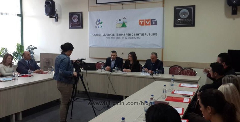 Përfundoi seminari – Trajnimi i liderëve të rinj për çështje publike + Foto