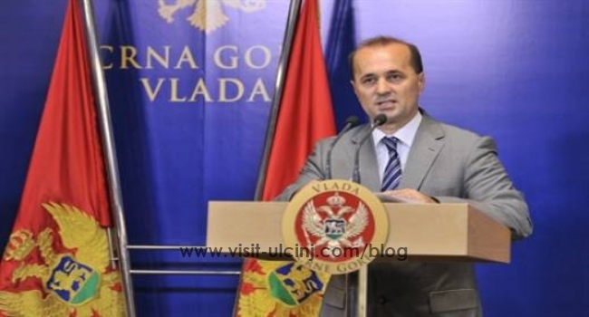 Numanoviq: Me ligj të ri flamuri as në dasma