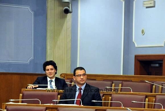 Abazoviqi – Zhugiqit: Pse rrogat në Ulqin janë më të ulëta në rajon