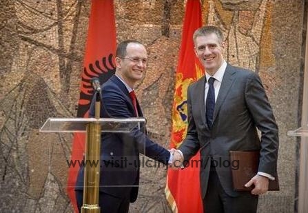 Ministri Bushati vizitë në Malin e Zi