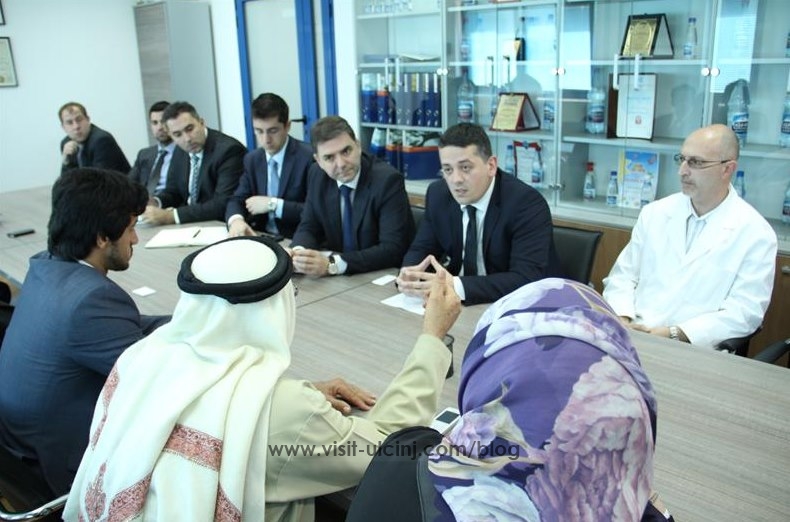 Emiratet e Bashkuara Arabe-investim turizem-Mali-i-Zi-1