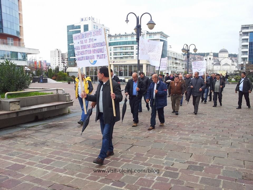 Protesta e punetoreve te Kripores në Podgoricë + Foto