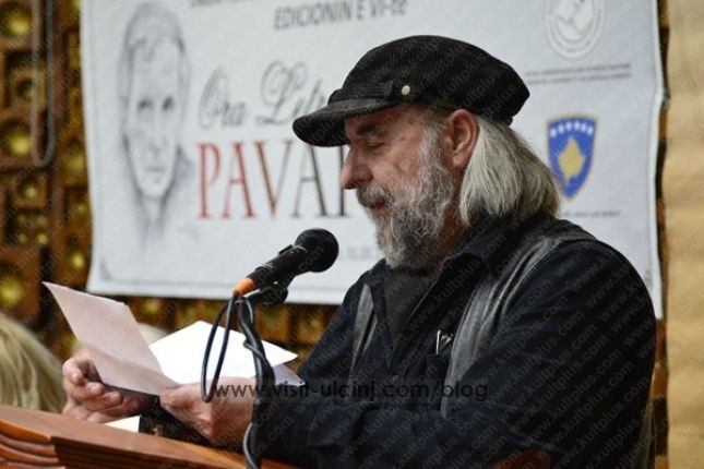 Çeliku fitues i orës letrare “Pavarësia” me poezinë “Ulqini me dy varre”