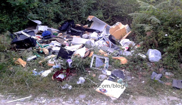 Ulqini në hall me mbeturinat – Video TV Teuta
