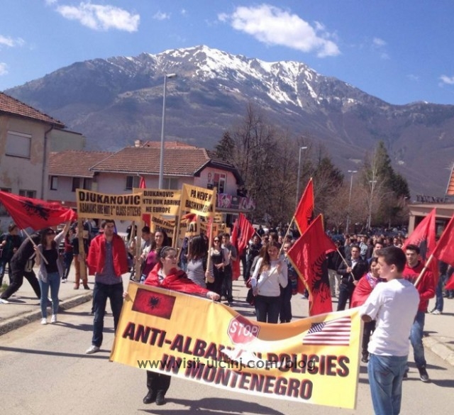 Protestë e shqiptarëve në Plavë