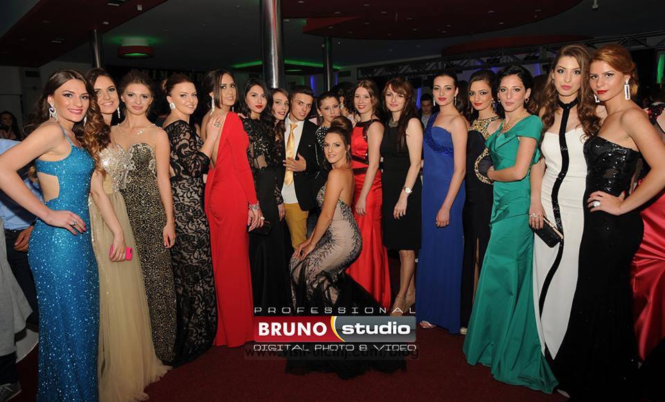 Maturantët e Ulqinit 2014 + Foto + Video – çdo ditë foto të reja