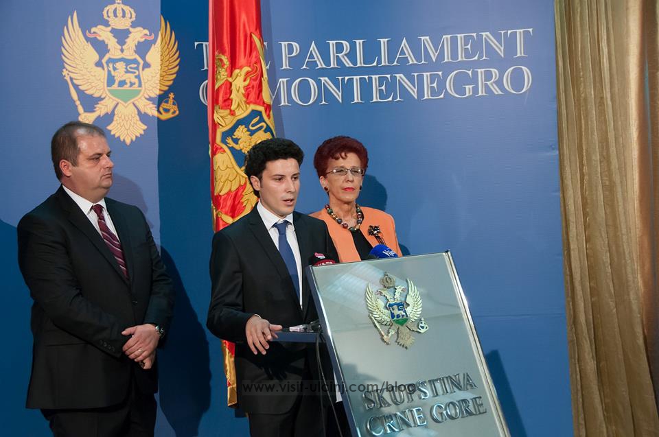 Aba­zo­vić ape­luje Me­de­ni­cu i Žu­gića da za­šti­ti in­te­re­sa Cr­ne Go­re i nje­nih gra­đa­na