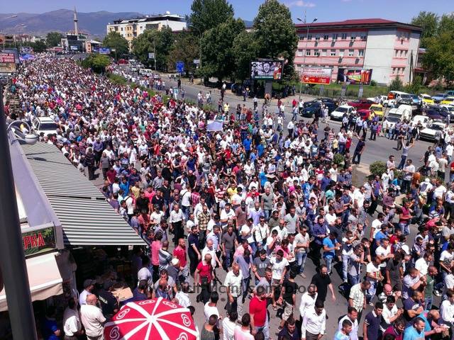 Protestues-Shqiptar-ne-Shkup