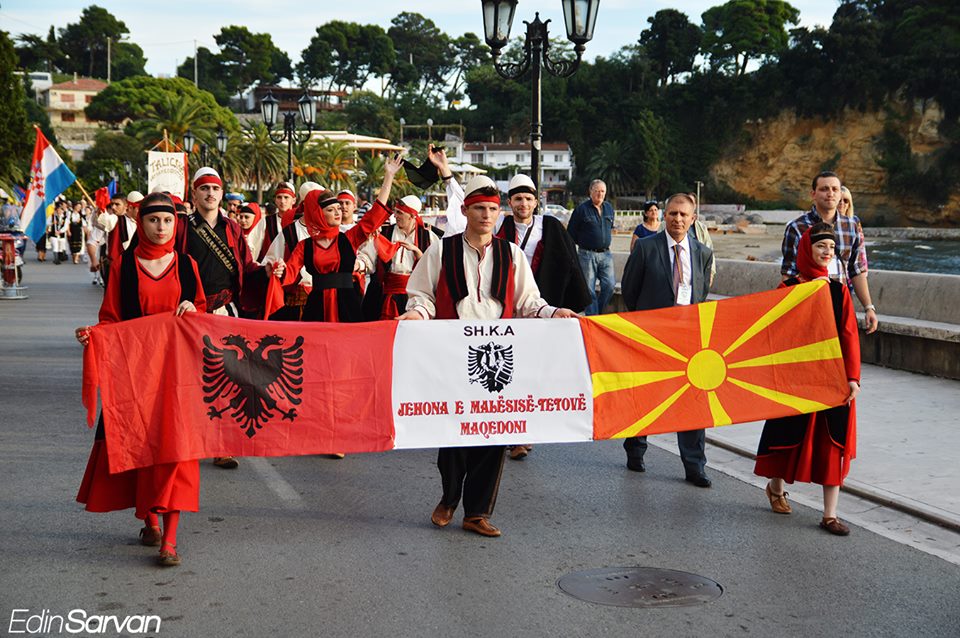 Ulqini organizon Festivalin Ballkanik të Folklorit – Video