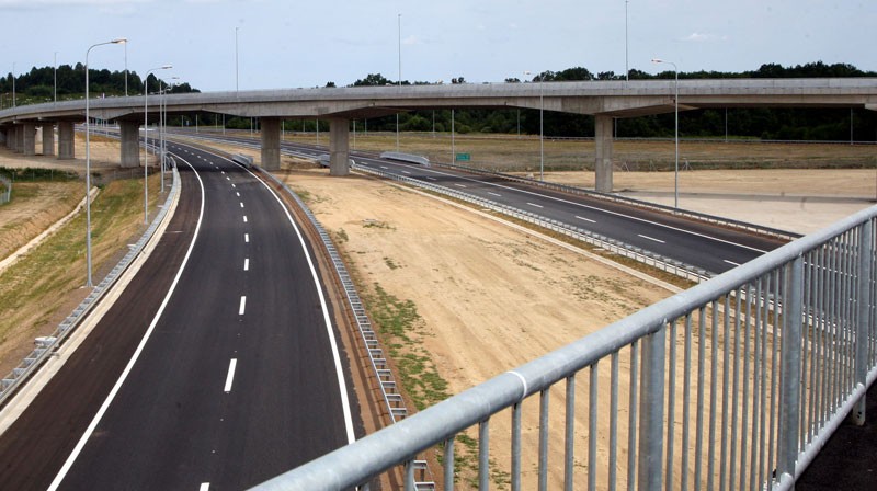 Sot do të nënshkruhet kontrata me “Exim” bankën kineze për autostradën  Tivar –Bolare
