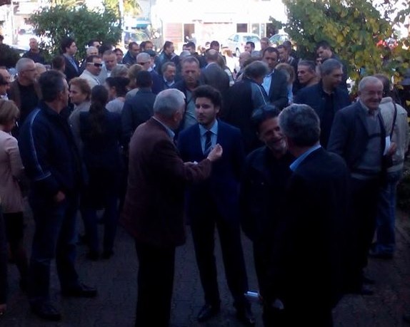 Shqiptarët në Ulqin protestojnë kundër diskriminimit & arsimim në gjuhen e vet …Video