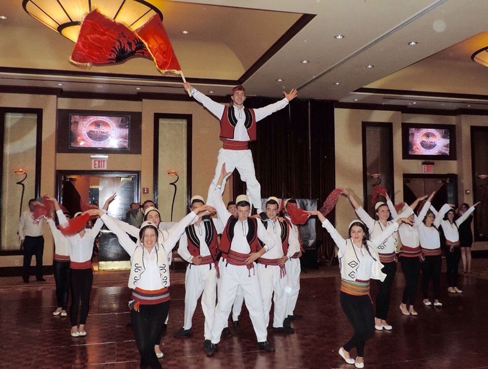 Shoqata “Ana e Malit” feston 28 Nëntorin – në Hotelin Hilton Graden Staten Island – Nju Jork – Foto