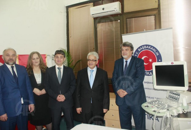 TIKA dhuron pajisje mjekësore për spitalin “Blazo Orlandiç” në Tivar