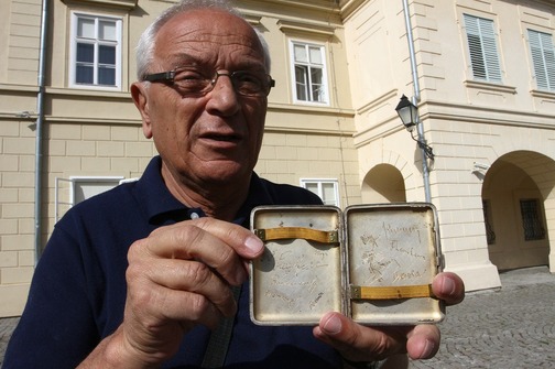 Vladimir Krajišnik sačuvao je 100 godina staru tabakeru s potopljenog broda između Ulcinja i Bara