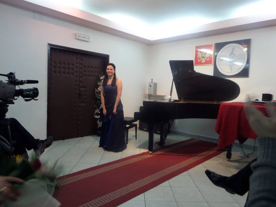 Ilirijana Gjoni në Ulqin-koncert recital-1