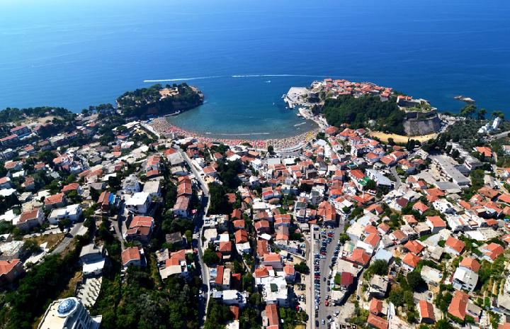 Parkingu në Ulqin bëhet me pagesë nga fillimi sezonit turistik
