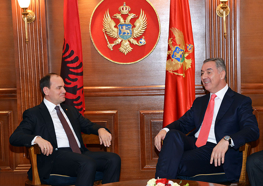 Bujar Nishani u takua edhe me kryeministrin e Malit të Zi, Milo Đukanović