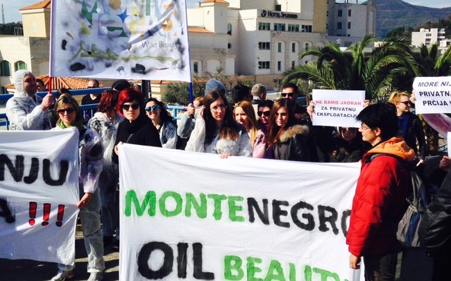 Protest protiv naftnih platformi u Jadranu  – Video