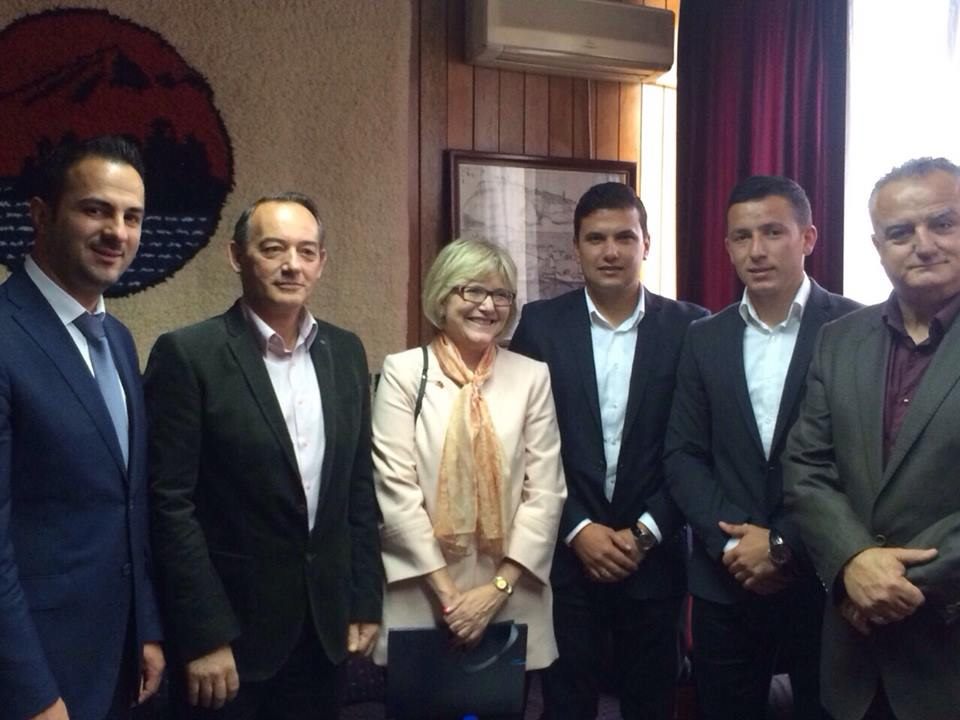 Kryetari i UDSH-së M. Zenka takohet me Ambasadoren e SHBA-së