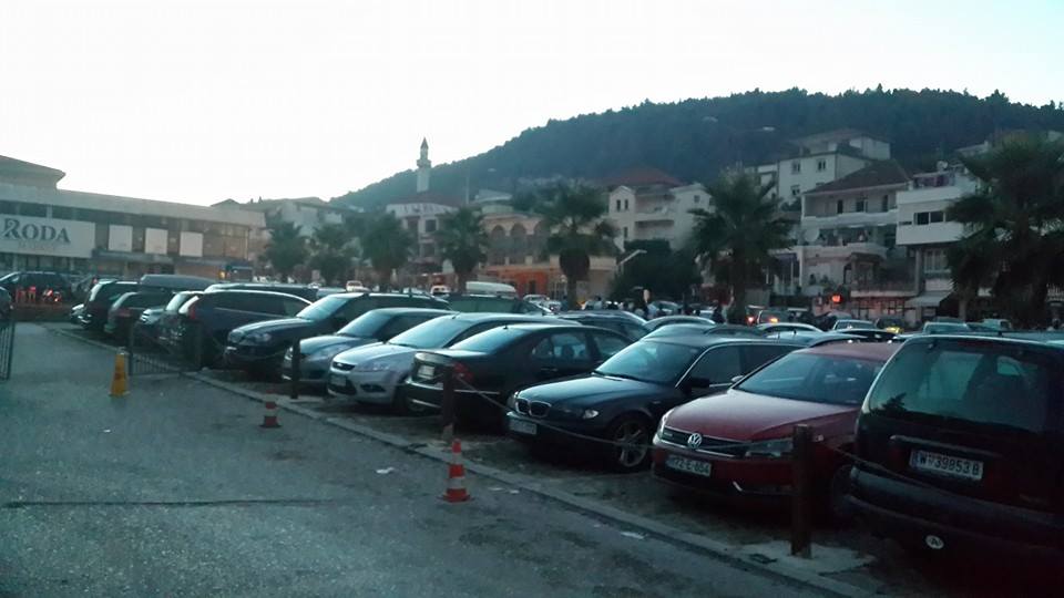 Ulcinju fali pet hiljada parking mjesta