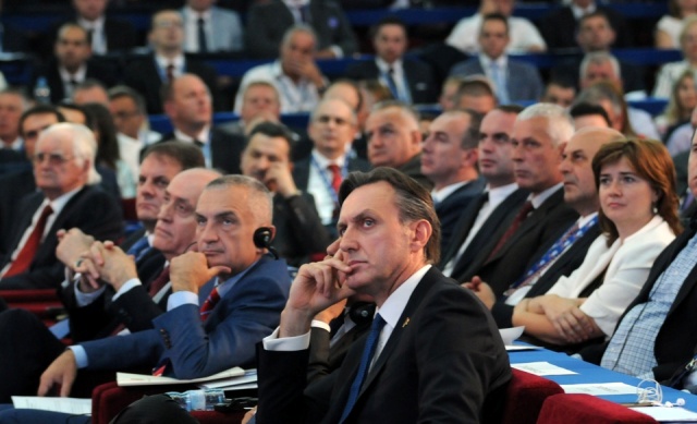 Gjeloshaj: Arroganca e disa portaleve me shpikje dhe qellim dezinformimi te publikut