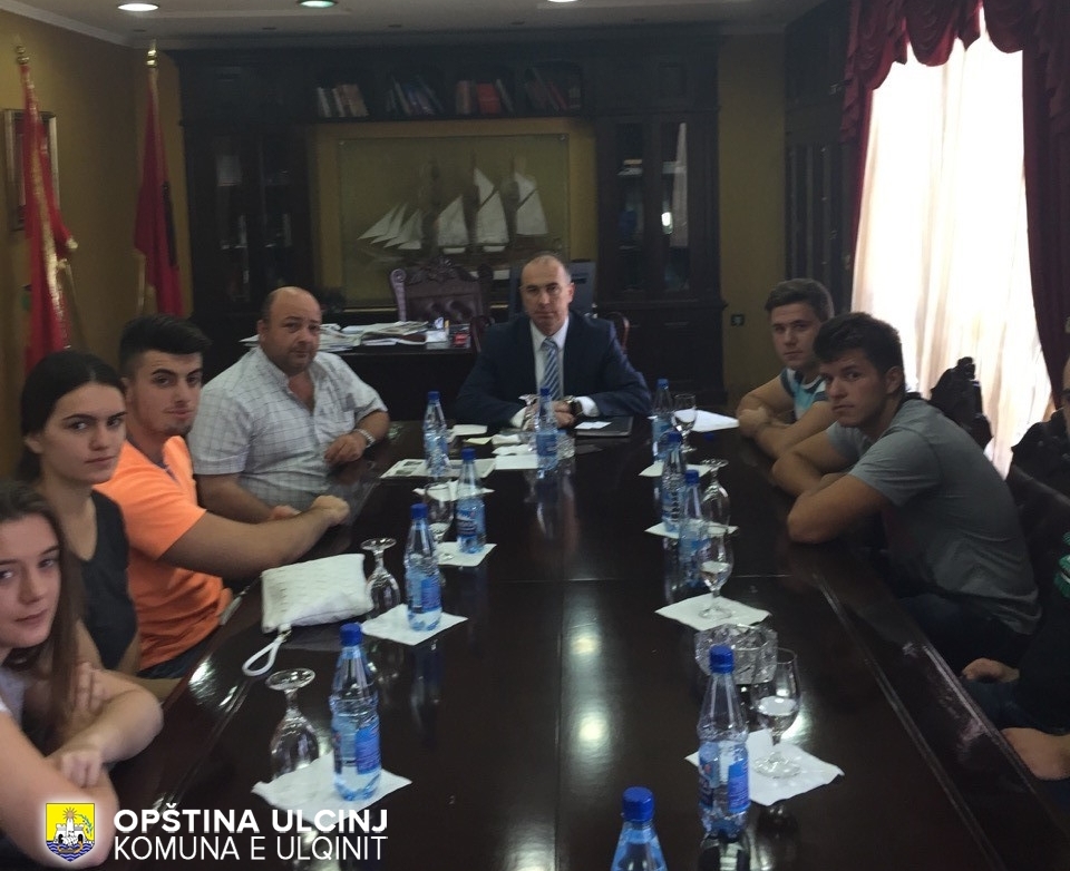 Të rinjte nga Ulqini interesohen për tu rregjistruar në Akademinë policore në Danillograd