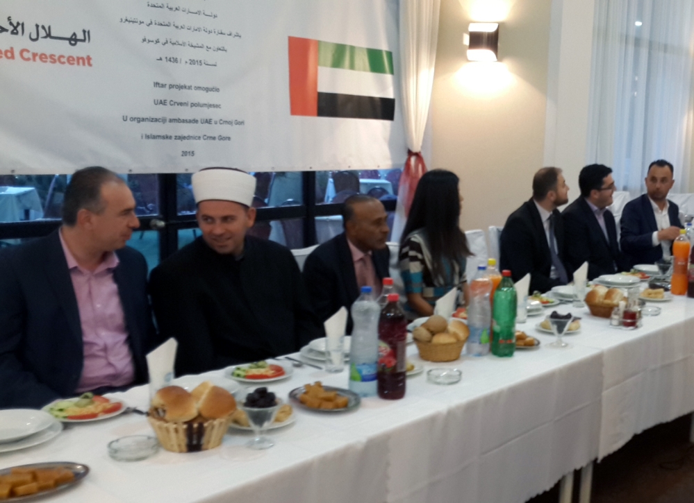 Ambasada e Emirateve te bashkuara arabe shtroi iftar ne hotelin Mediteran Ulqin