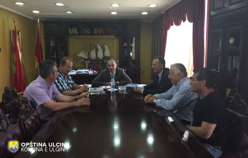 Thellohet bashkëpunimi ndërmjet Ulqinit dhe Deçanit