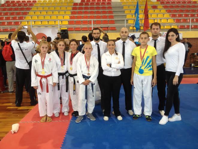 Në “Theranda open 2015” Taekwondo Ulqini u u kurorëzua me 4 medalje