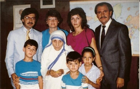 Shënjtëresha e shqiptarëve, Nënë Tereza