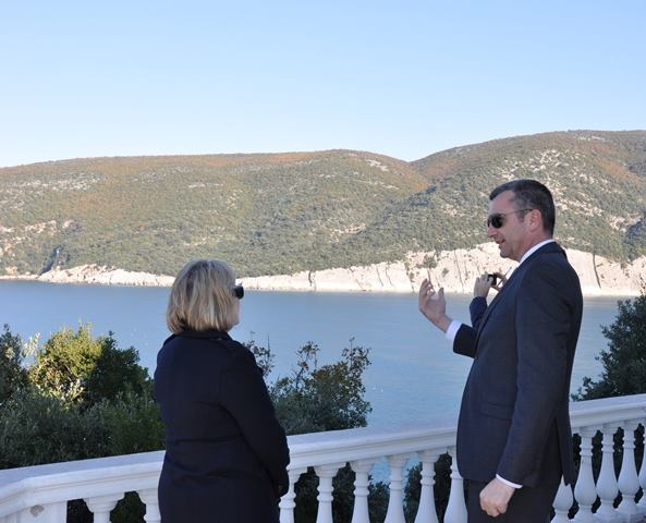 Ambassador U.S. Embassy Podgorica Uyehara visits Ulcinj-2