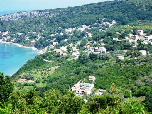 Banorët e Krruçit n’hall nga era e keqe e deponisë