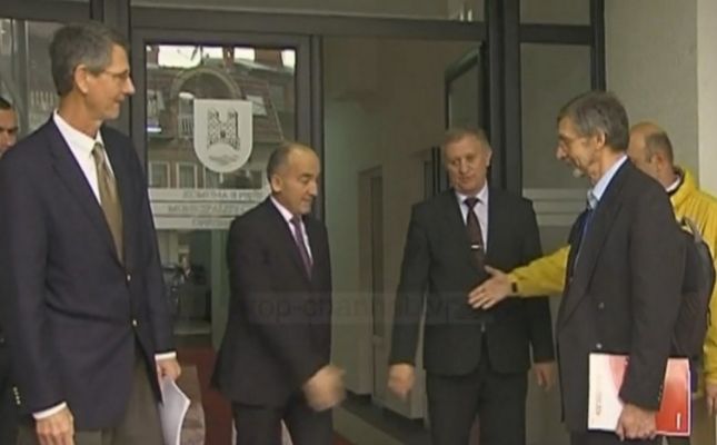 Ekspertët ndërkombëtarë për demarkacion Kosovë-Mali i Zi në Pejë