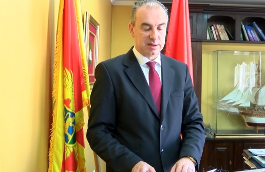 Đeka: Cungu zapošljava nezakonito i koči realizaciju strateških projekata