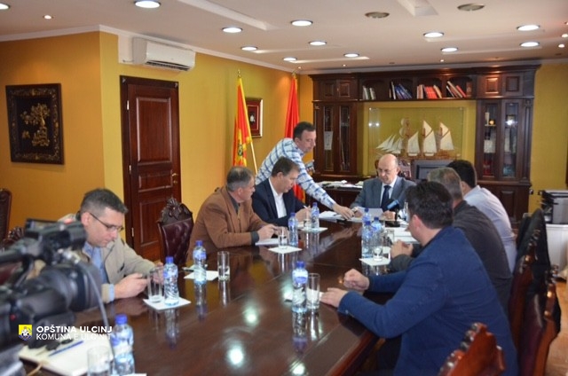 Kryetari-Cungu-kërkon kthimin e miliona eurove të konfiskuara-1