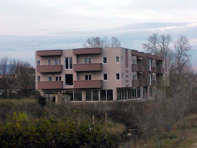 Ndërtesa e nënkryetarit të Qeverisë në lagjen Shtojë e ndërtuar ilegalisht