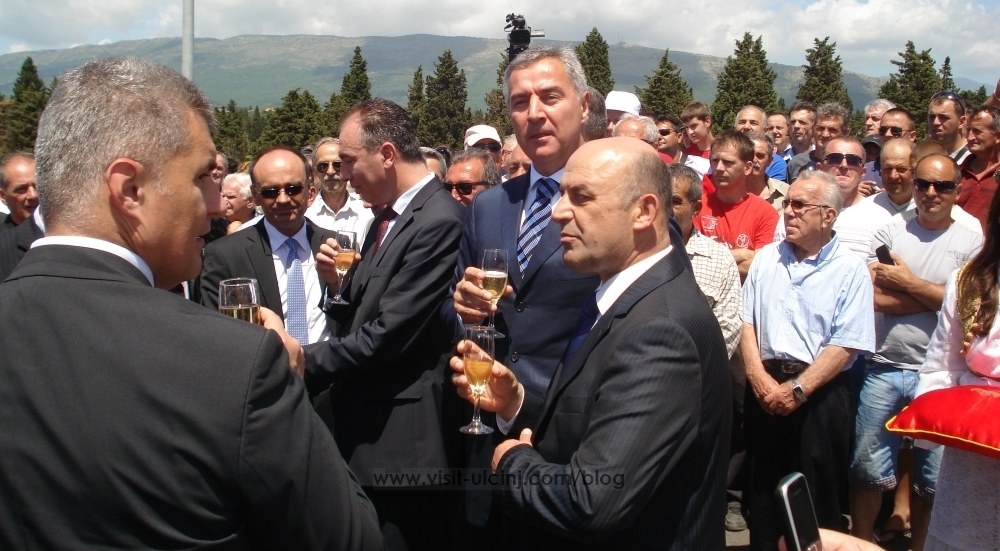 Milo Đukanović čestitao Dan opštine Ulcinj