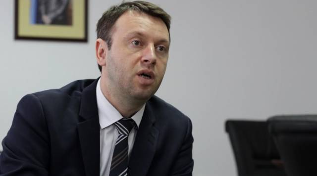 Ministri Abrashi i mirëpret ish punëtorët e Ulqinit