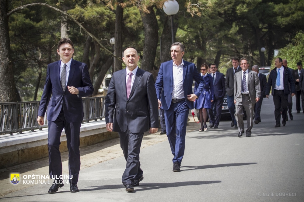 Inagurohet Shetitorja në pyllin e pishave në Ulqin + Foto + Video