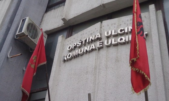 Opozicija opozarila: SO Ul­cinj ne­za­ko­ni­to po­ku­ša­va da pro­gu­ra do­pu­nu Pla­na pri­vre­me­nih obje­ka­ta za 2016