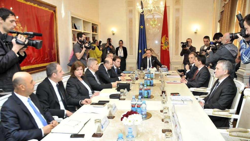 Opozita dhe pushteti në Mal të Zi pranë marrëveshjes – Video