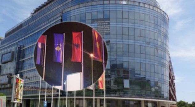 Arrestohet 23-vjeçari që dogji flamurin e Shqipërisë dhe Kosovës në Podgoricë