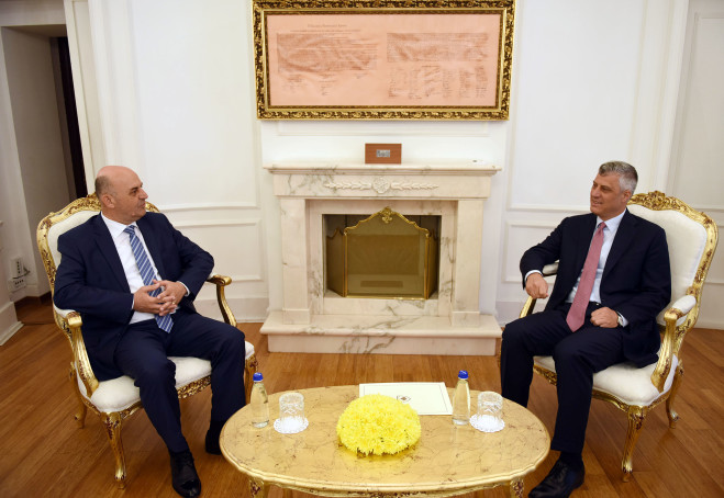 Presidenti Thaçi priti në takim kryetarin e Komunës së Ulqinit, Nazif Cungu